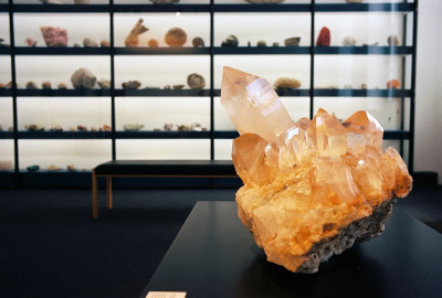 Quarzkristall im Mineralien-Museum, Essen-Kupferdreh, aufgenommen 2025