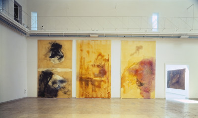 Installationsansicht von Sigmar Polkes Arbeiten im Pavillon der Bundesrepublik Deutschland 1986